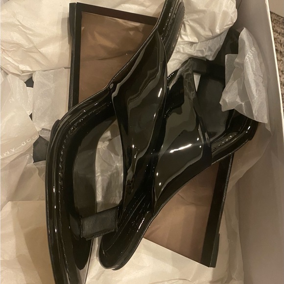 Good American wedge thong sandals brand new, worn once - Picture 4 of 10